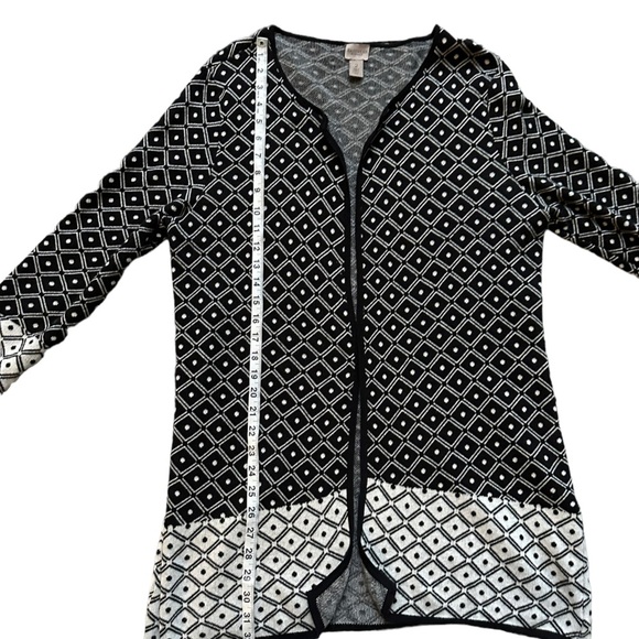 Easywear By Chico's Open Front Cardigan with Geometric Pattern in Black & White - Picture 8 of 11